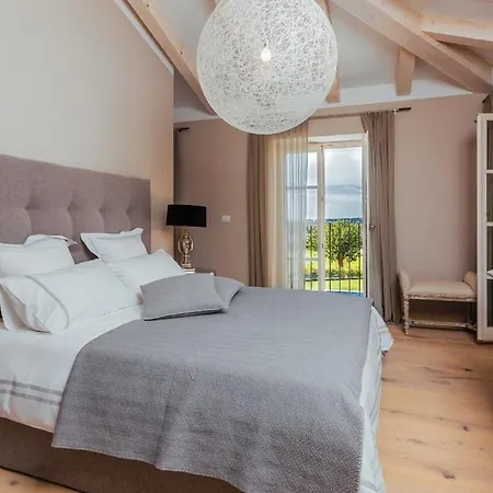 Arabela Вилла Бадерна