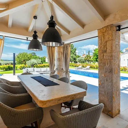 Villa Arabela Baderna